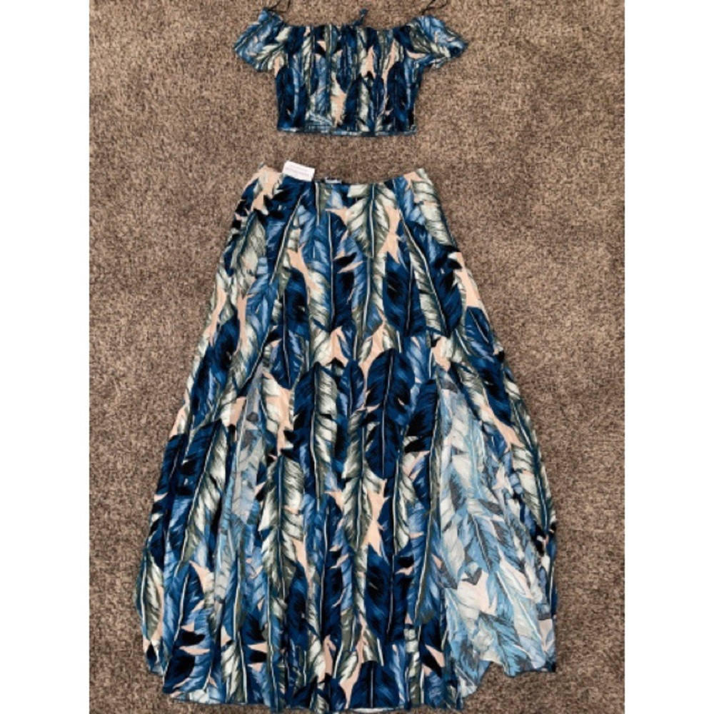 Two piece set